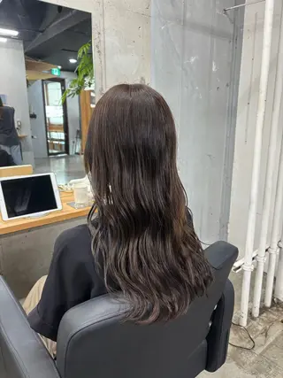 セミロング カラー mono / Manatoのヘアスタイル