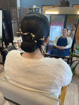 ミディアム 中野 紹江のヘアスタイル