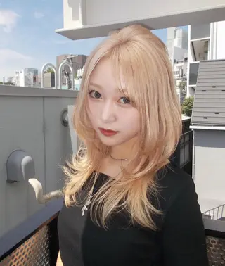 ミディアム Lond un Maison.所属・レイヤー/似合わせ 🌈チャンツヨシ🌈のヘアスタイル