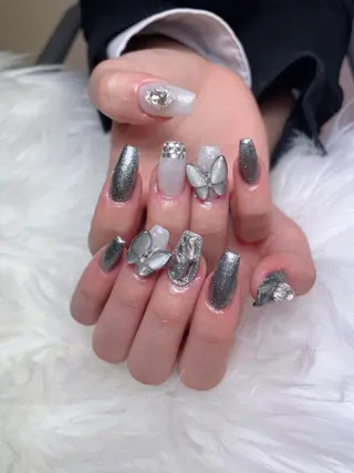 ネイル U nail 🩷 高田馬場店のネイルデザイン