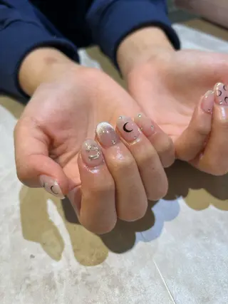 ネイル Hikari 🌺のネイルデザイン