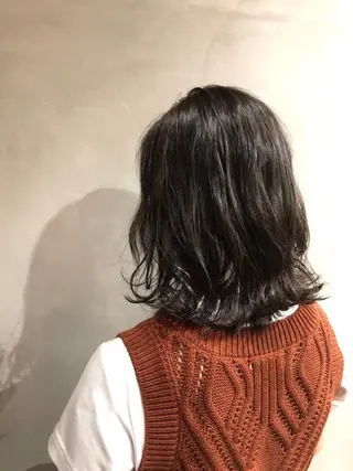 ミディアム 小林 愛花のヘアスタイル