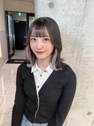 ミディアム りおな/エクステ /ミルクティーカラーのヘアスタイル