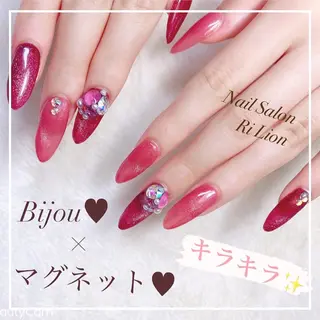 ネイル RiLion💗 Risa🦋💜のネイルデザイン