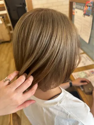 ショート 茅ヶ崎/ヘアカラー 悠月のヘアスタイル