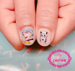 ネイル CROWN プライベートサロンのネイルデザイン