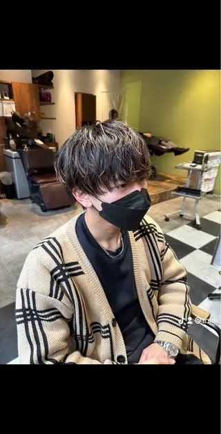 メンズ 透明感ブリーチ/ メンズパーマのヘアスタイル