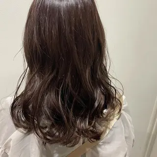 ロング lico 新札幌所属・Lilly リリィのヘアスタイル