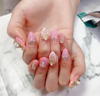 ロング カラー ネイル Q Free nailsのネイルデザイン
