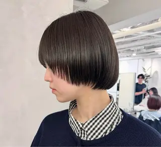 ショート foto所属・𝐁𝐋𝐔𝐄𝐓 /カット特化/新宿のヘアスタイル