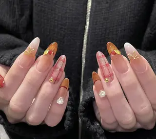 ネイル Pure&Rich Nailのネイルデザイン