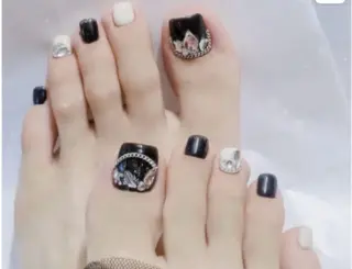 ネイル 佐藤 依娜のネイルデザイン