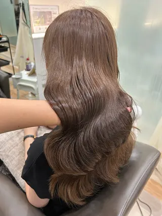 ロング カラーモデル/暖色 /愛海のヘアスタイル