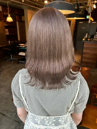 ミディアム カラー the BRIDGE 加藤みのりのヘアスタイル