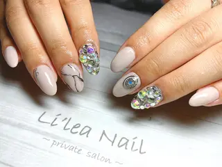 ネイル Li'leaNail AINAのネイルデザイン