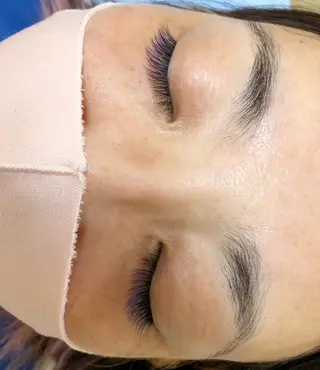 マツエク・マツパ emi+hair&eyelash所属・TIARA Chiakiのマツエク・マツパデザイン