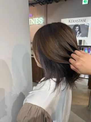 ミディアム 篠田 舞のヘアスタイル