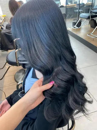 ロング カラー ヘアアレンジ エフェクトブリーチ 神戸 三宮 麟太郎のヘアスタイル