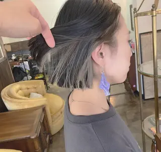 ミディアム 阿嘉 萌子のヘアスタイル