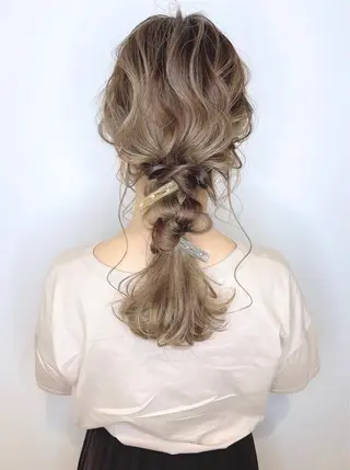 セミロング カラー ヘアアレンジ 縞田 健一のヘアスタイル