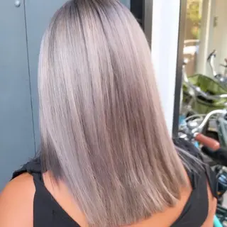 セミロング カラー パーマ ヘアアレンジ メンズ キッズ ネイル マツエク・マツパ 酸性ストレート 髪質改善大槻勇樹のヘアスタイル