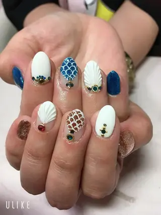 ネイル ネイルサロンTiara所属・戸倉 千秋のネイルデザイン