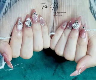 セミロング Mymy Nail (ハー)のネイルデザイン