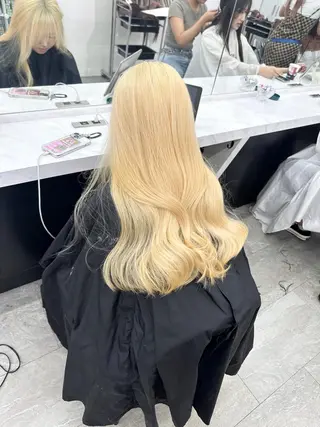 セミロング カラー ❄️💛エクステ ブリーチ❄️yukiのヘアスタイル