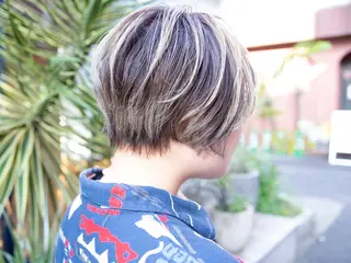 ショート カラー Re:ta Hair 飯田淳平のヘアスタイル