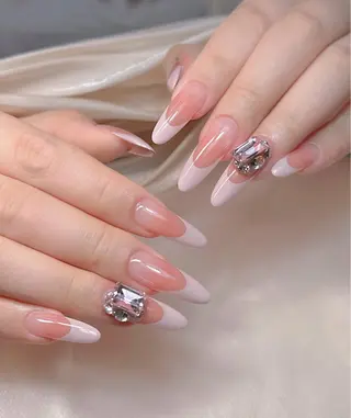 ネイル ETELUNA Nail 銀座店【パラジェル/フィルイン/チップスカルプ/マグネット/ニュアンス】所属・周 テイのネイルデザイン