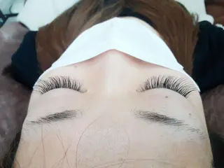 マツエク・マツパ ULUS mamiのマツエク・マツパデザイン