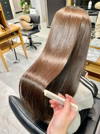 ロング カラー ✨横須賀髪質改善✨️ 加藤 百音のヘアスタイル