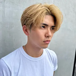 メンズ 表参道フェザーパーマ ニュアンスパーマのヘアスタイル