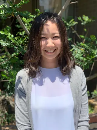 ミディアム カラー 髪質改善美容室Lust所属・美容室Lust💚 嶋崎　鷹のヘアスタイル