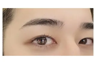 マツエク・マツパ clear＆flat所属・ヨシデン shizukaの眉毛・アイブロウイメージ