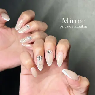 ネイル nailsalon Mirrorのネイルデザイン