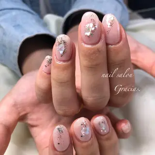 ネイル Gracias. rieのネイルデザイン