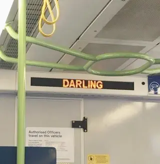 アイブロウ ブリーチ/縮毛/ レイヤー🥝ルナのヘアスタイル