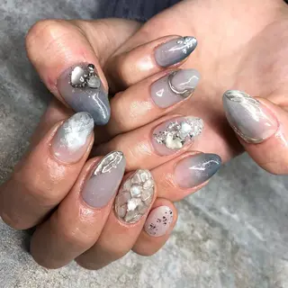 ロング カラー ヘアアレンジ キッズ ネイル マツエク・マツパ 福田 加奈のネイルデザイン