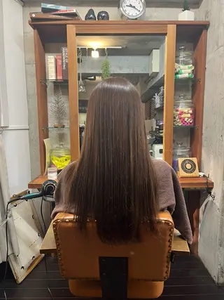 カラー 関谷 航太のヘアスタイル