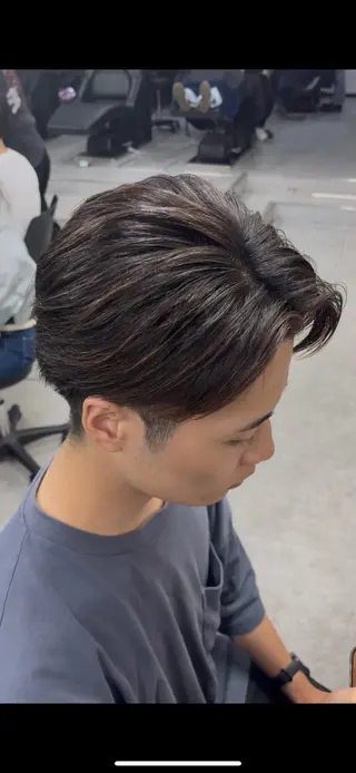 パーマ メンズ センターパート/フェ ザー🔥SHUYAのヘアスタイル