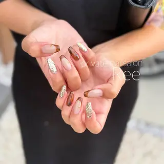 ミディアム 知花 梨花のネイルデザイン