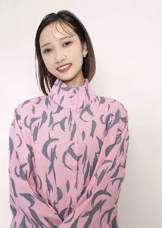 ミディアム カラー ill.所属・ill［イル］大須 ダブルカラー髪質改善のヘアスタイル