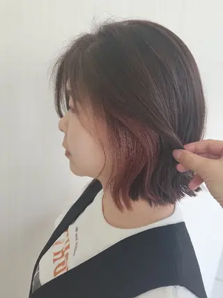 ミディアム カラー 安達まい/ インナーカラー◎のヘアスタイル