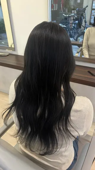 ロング TIDEHAIR Hanaのヘアスタイル
