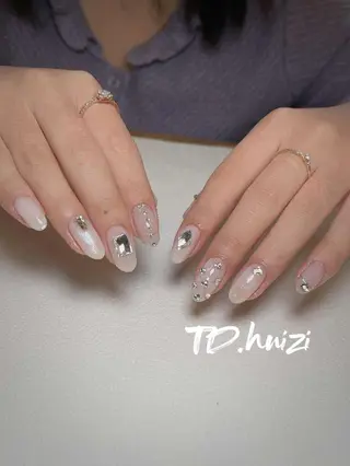 セミロング めぐみのネイルサロン 惠のネイルデザイン