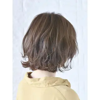 ショート カラー パーマ KIZU 髪質改善 怪談を語る美容師のヘアスタイル