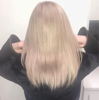 セミロング L'wis所属・🪄🫧ハイトーン/ 乙津茜🐰L'wisのヘアスタイル