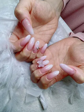 ネイル Le'a シズカのネイルデザイン