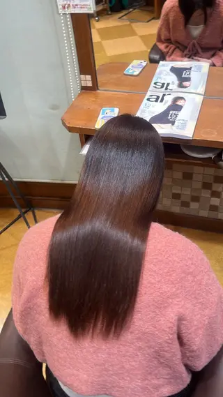 ロング ヘアショップキャリー所属・森田敦 縮毛矯正/髪質改善のヘアスタイル